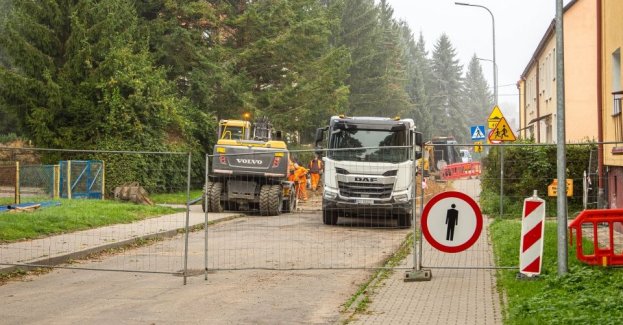 W związku z przebudową ul. Traugutta w Bartoszycach piesi nie będą mogli korzystać z oznakowanego odcinka drogi w godzinach 7:00–15:00.